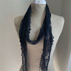 Skinny lace Scarf